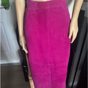 FABULOUS MIDI MAGENTA SUEDE SKIRT